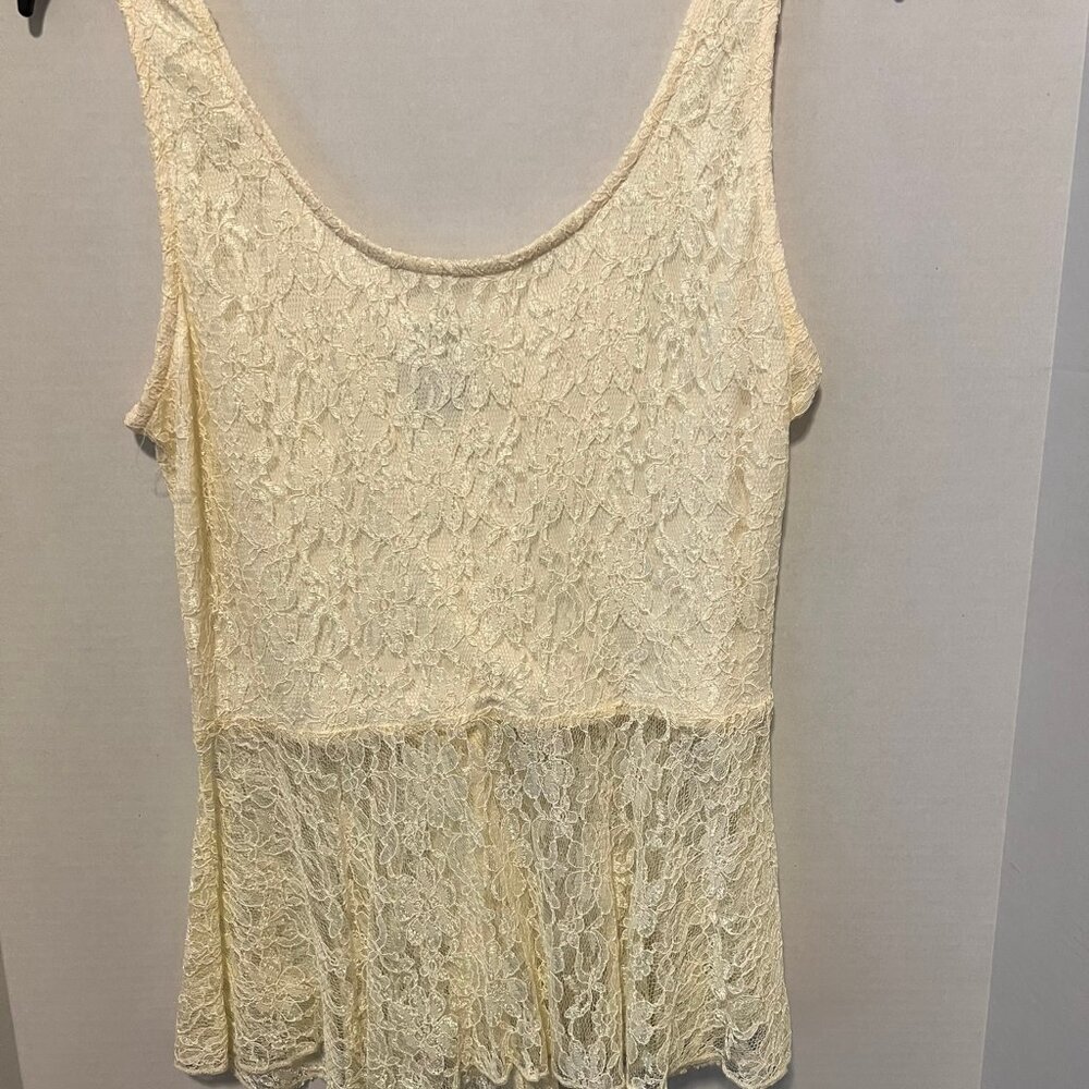 Rue 21 Cream Lace Bow Back Tank Top Size L 17"W 25"L
